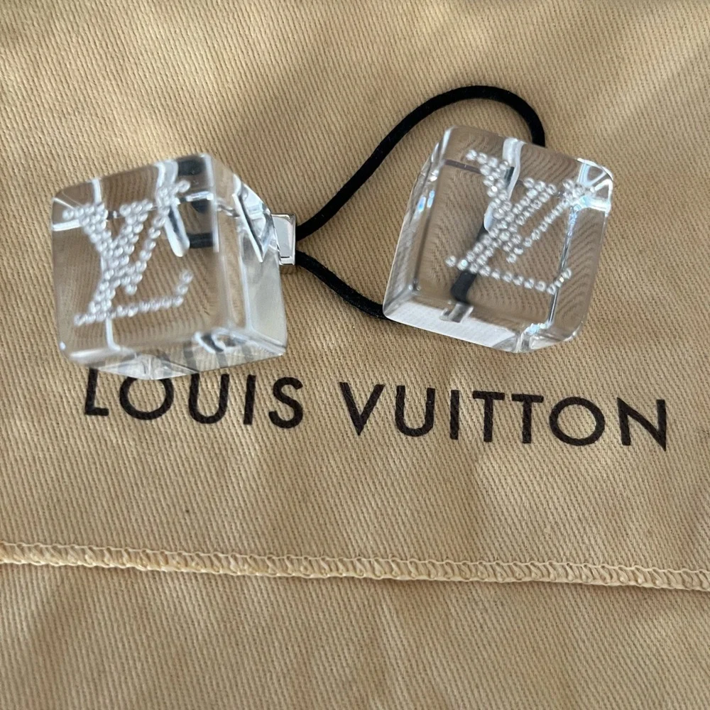 Louis Vuitton Lucite cube hair cube - Picture 5 of 10